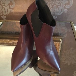 New without tags Bellofatto ankle boots.